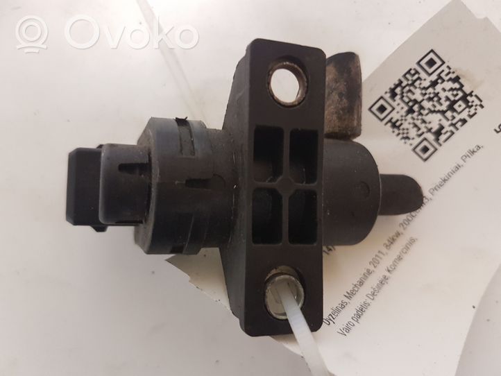 Opel Vivaro Turbo solenoid valve 8200762162