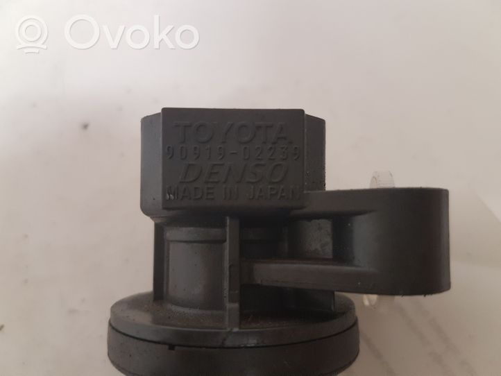 Toyota Corolla Verso AR10 Bobine d'allumage haute tension 9091902239