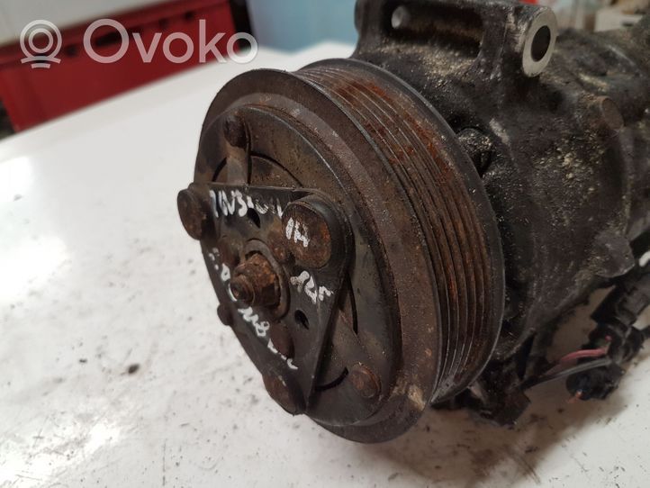 Opel Insignia A Kompresor / Sprężarka klimatyzacji A/C P22861236