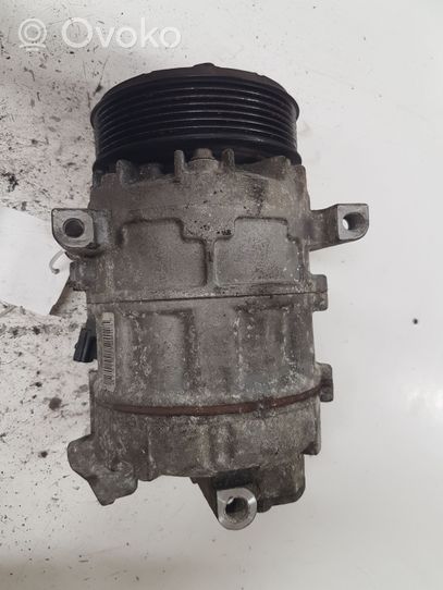 Opel Vivaro Air conditioning (A/C) compressor (pump) 8200454172E