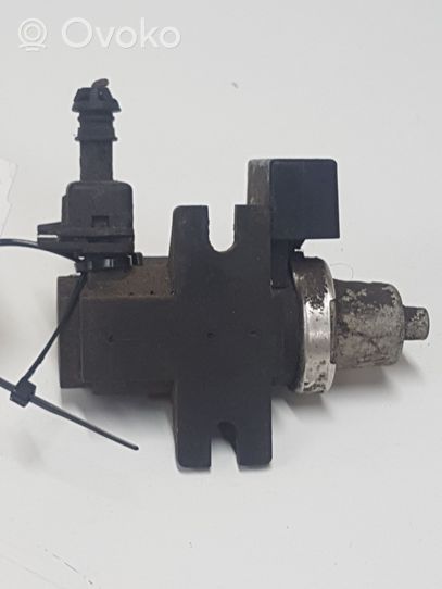 Opel Meriva A Vacuum valve 72190339