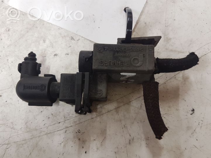 BMW 3 E90 E91 Vacuum valve 70078400