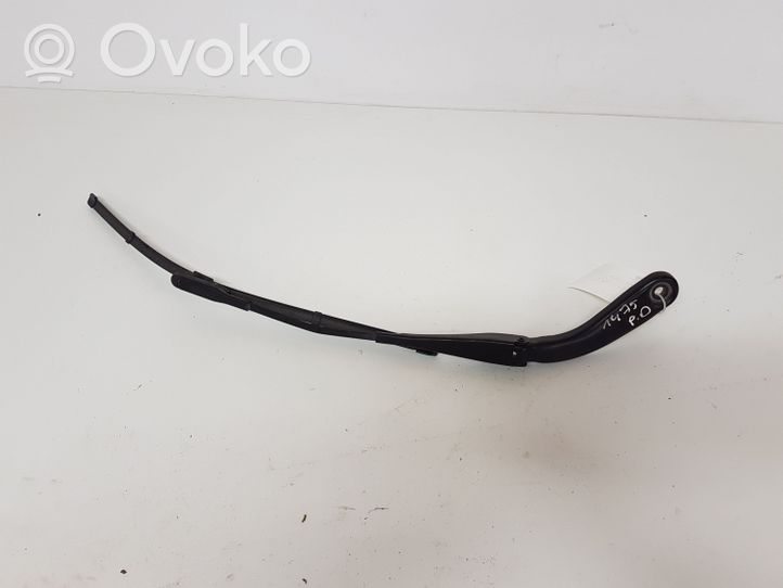 BMW 3 F30 F35 F31 Priekinio stiklo valytuvas 726048205