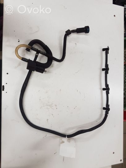 BMW 1 E82 E88 Fuel line/pipe/hose 13632610