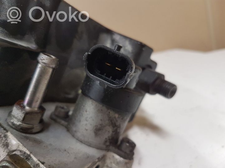 Volvo C30 Pompe d'injection de carburant à haute pression 0445010111