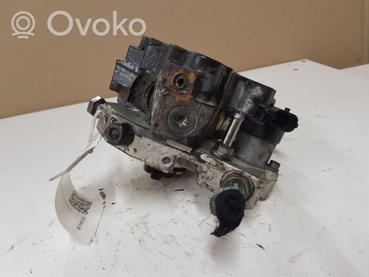 Volvo C30 Pompe d'injection de carburant à haute pression 0445010111