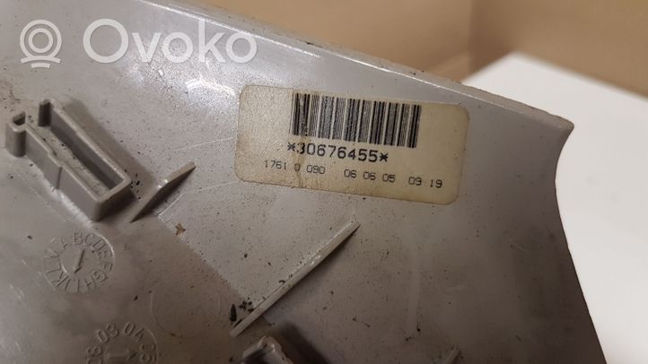 Volvo V50 Priekinių vietų apšvietimo žibintas 30676455