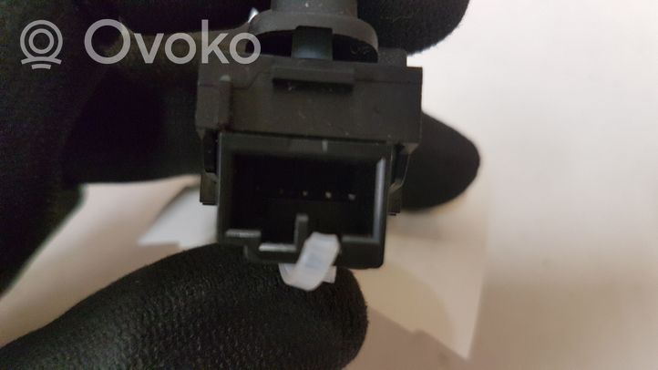 Volvo V70 Central locking switch button 30710475