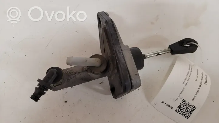 KIA Sorento Główny cylinder sprzęgła 