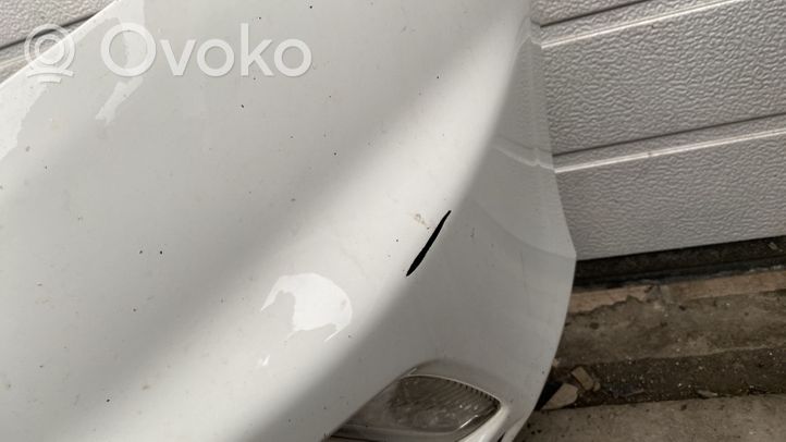 Volvo V40 Priekšējais bamperis 