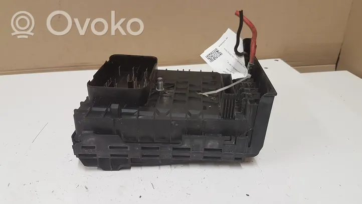 Skoda Superb B6 (3T) Module de fusibles 1K0937125