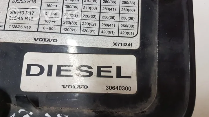 Volvo V50 Bouchon, volet de trappe de réservoir à carburant 30640300