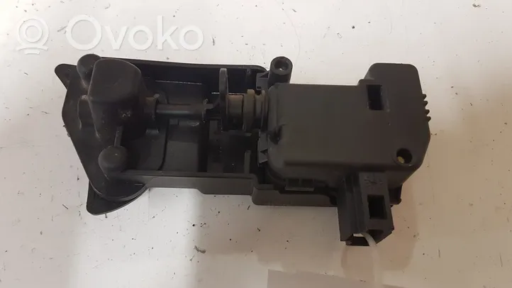 Volvo V50 Moteur de verrouillage trappe à essence 0716226