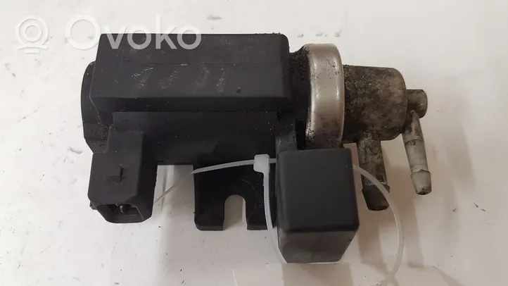 Opel Astra G Zawór podciśnienia / Elektrozawór turbiny 72190338