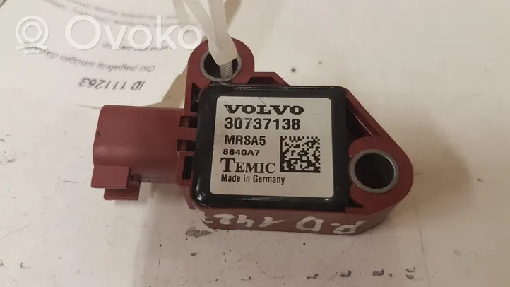 Volvo V50 Czujnik uderzenia Airbag 30737138