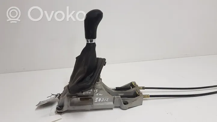 Toyota Avensis T220 Gear selector/shifter (interior) 