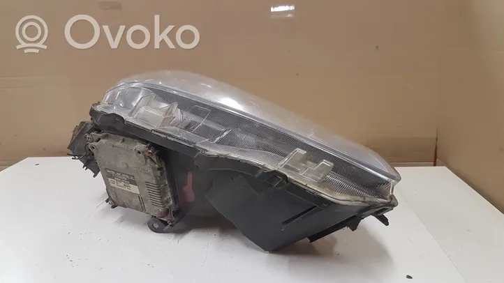 Toyota Prius (XW30) Lampa przednia 8596747010