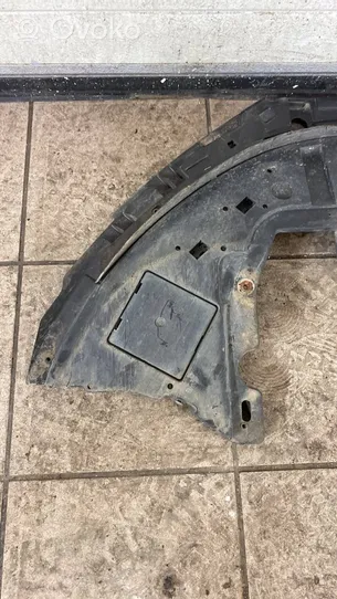 Volvo V40 Osłona pod zderzak przedni / Absorber 