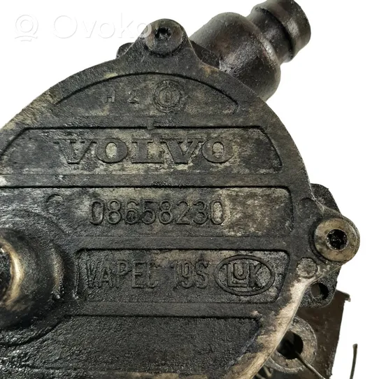 Volvo V70 Vacuum pump 08658230