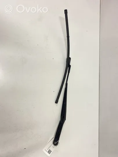 Volkswagen PASSAT B6 Windshield/front glass wiper blade 3C1955409C