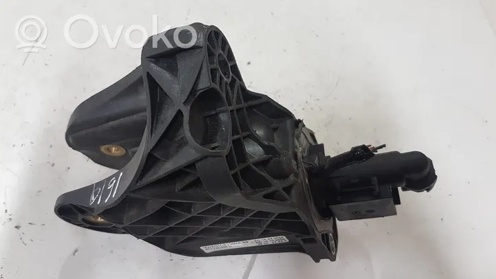 Volkswagen PASSAT B6 Pagrindinis sankabos cilindriukas 3C0721388B