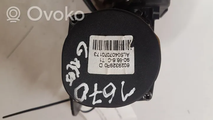 Volvo V50 Pas bezpieczeństwa fotela tylnego środkowego 6029329R0