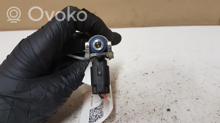 Hyundai i30 Injecteur de carburant 3531004AA0