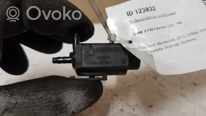 BMW 3 F30 F35 F31 Zawór podciśnienia / Elektrozawór turbiny 7810831