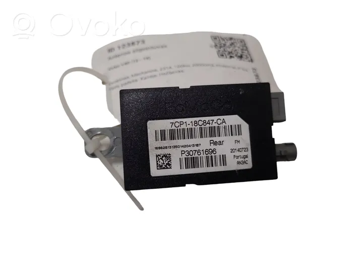 Volvo V40 Antenos stiprintuvas P30761696