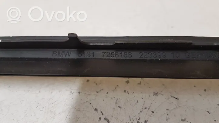 BMW 3 F30 F35 F31 Windshield trim 7258188