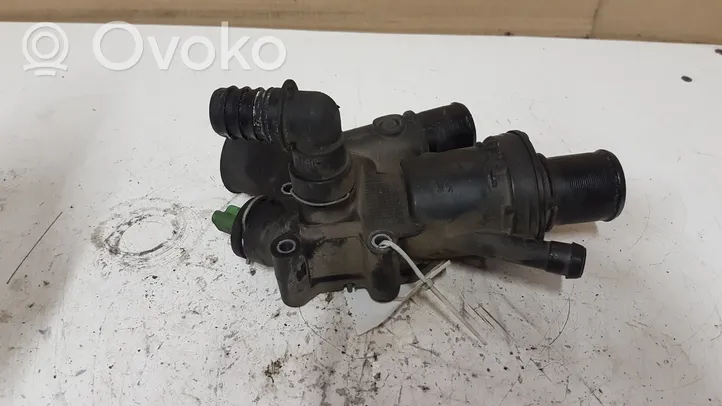 Ford Focus Boîtier de thermostat / thermostat 9803648780