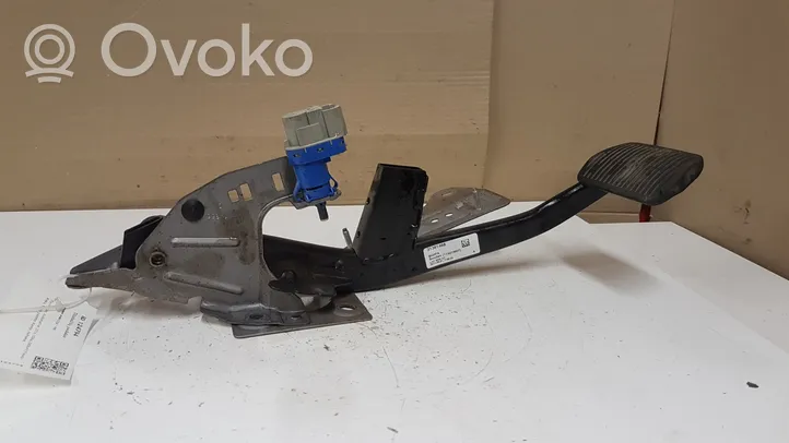 Volvo V40 Brake pedal 31381468