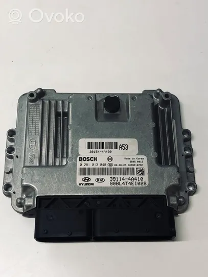 KIA Sorento Sterownik / Moduł ECU 0281013048