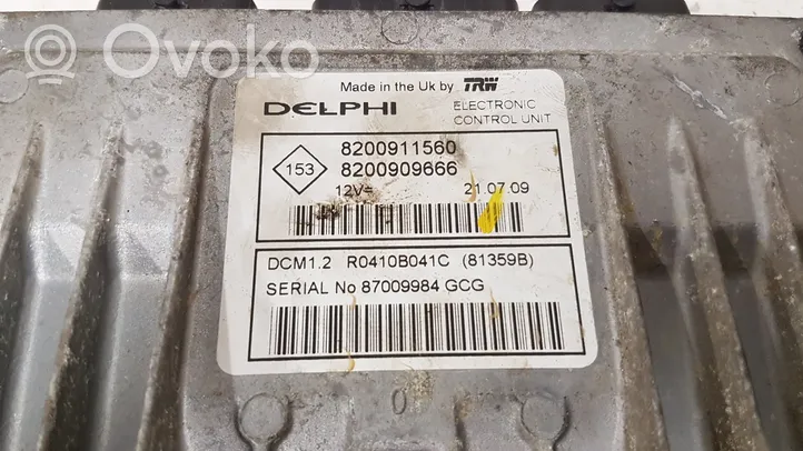 Renault Clio III Calculateur moteur ECU 8200911560