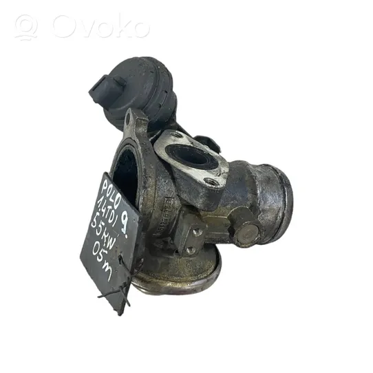 Volkswagen Polo EGR valve 038129637B