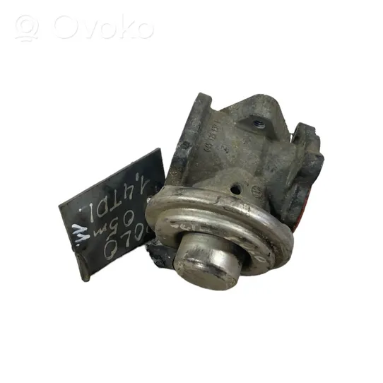 Volkswagen Polo EGR valve 045129637A