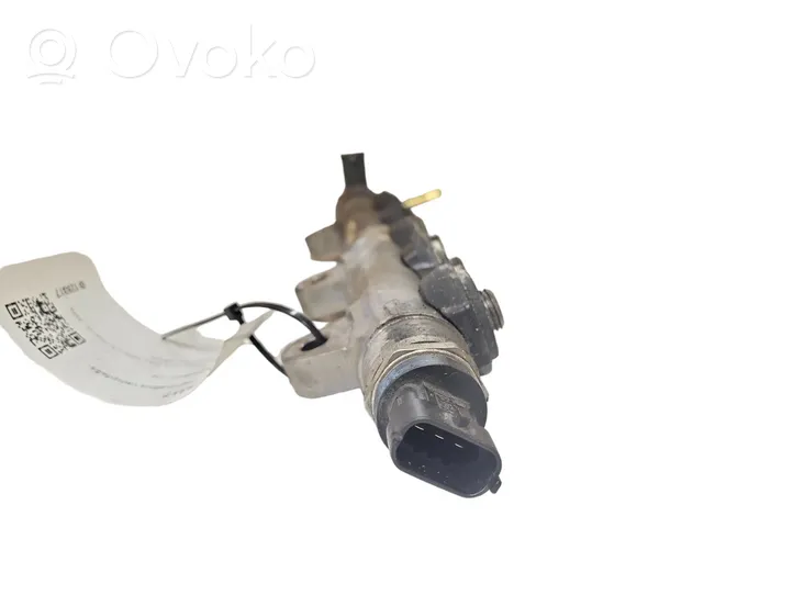 Renault Laguna III Tuyau de conduite principale de carburant 0445214153