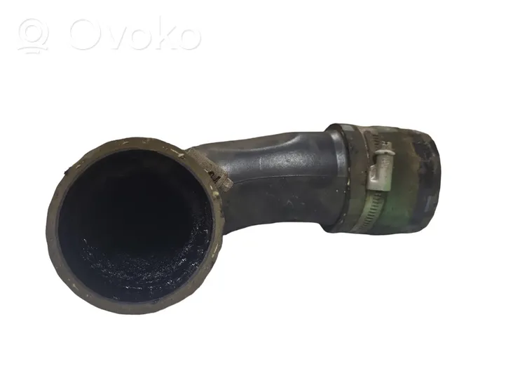 Volvo V60 Tube d'admission de tuyau de refroidisseur intermédiaire 31338572