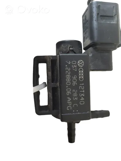 Audi A4 S4 B8 8K Turbo solenoid valve 037906283C