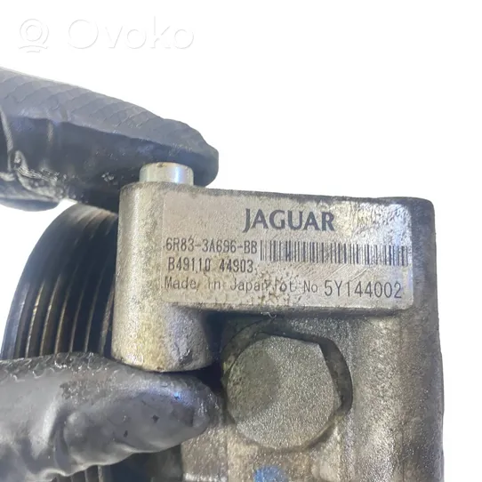 Jaguar S-Type Pompa wspomagania układu kierowniczego 6R833A696BB