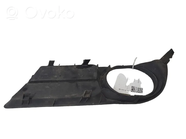 Toyota Corolla Verso E121 Pretmiglas luktura dekoratīvais režģis 521270F020