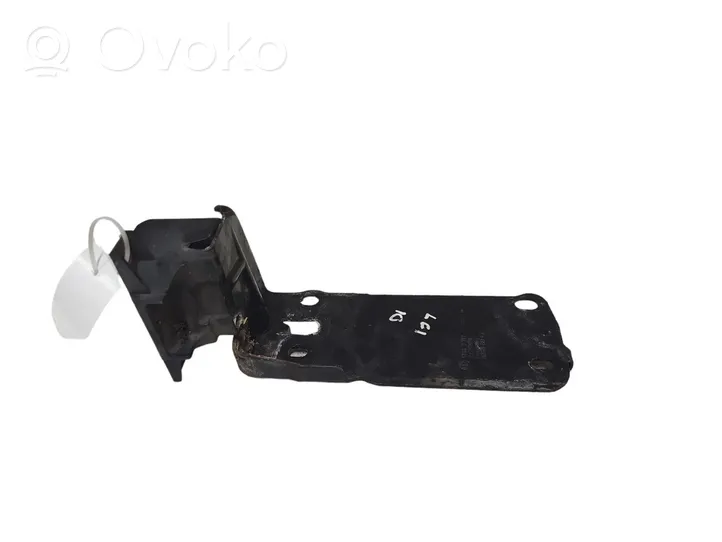 BMW 3 E90 E91 Staffa di montaggio del radiatore 51647117