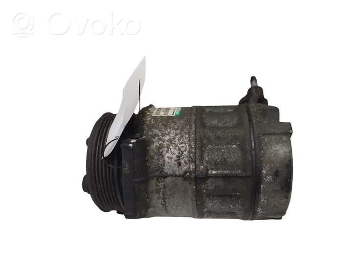 Volvo V40 Ilmastointilaitteen kompressorin pumppu (A/C) 051719054B4