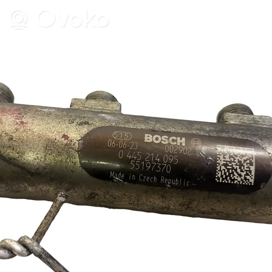 Opel Zafira B Fuel main line pipe 55197370