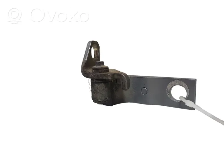 Ford Mondeo MK IV Rear door lower hinge 