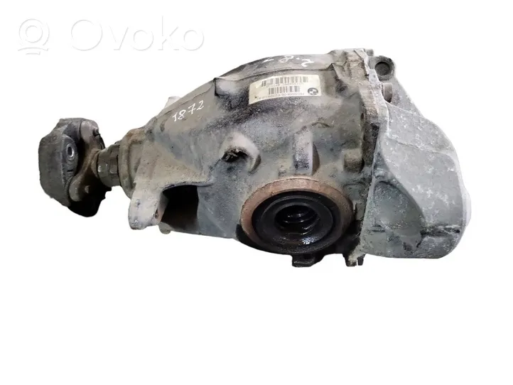 BMW 3 F30 F35 F31 Aizmugurējais reduktors 7605589