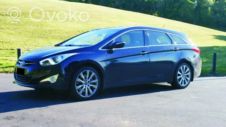 Hyundai i40 Przełącznik świateł 93300-3Z100