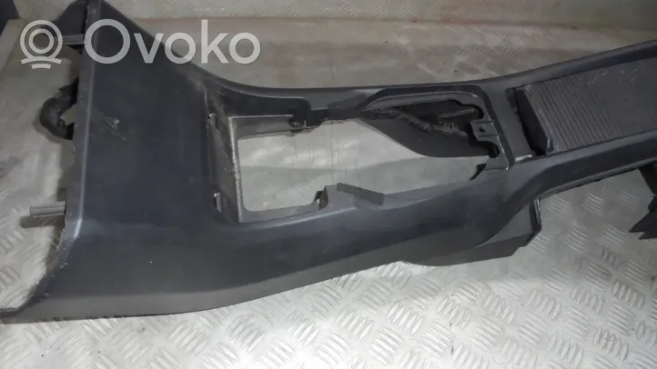 Volvo V40 Keskikonsoli 