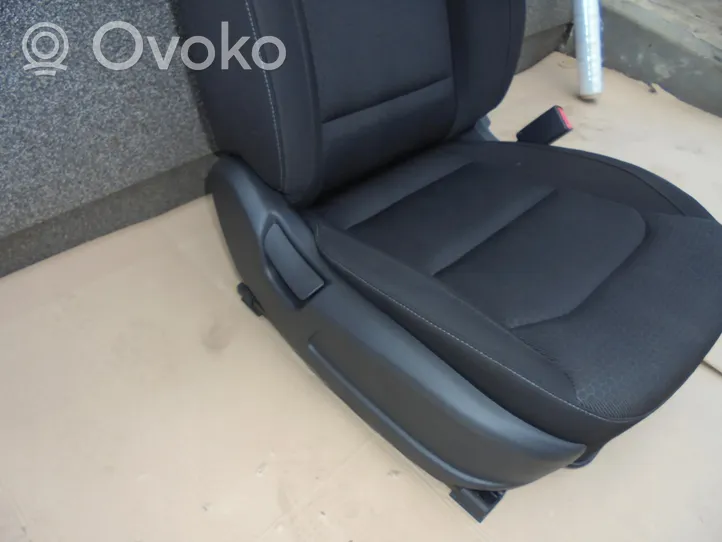 Hyundai Elantra VI Priekinė keleivio sėdynė 