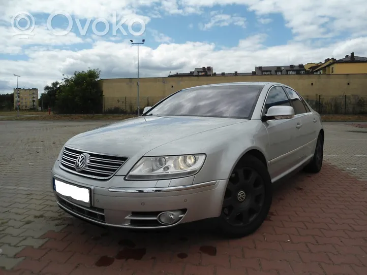 Volkswagen Phaeton Etuoven lista (muoto) 